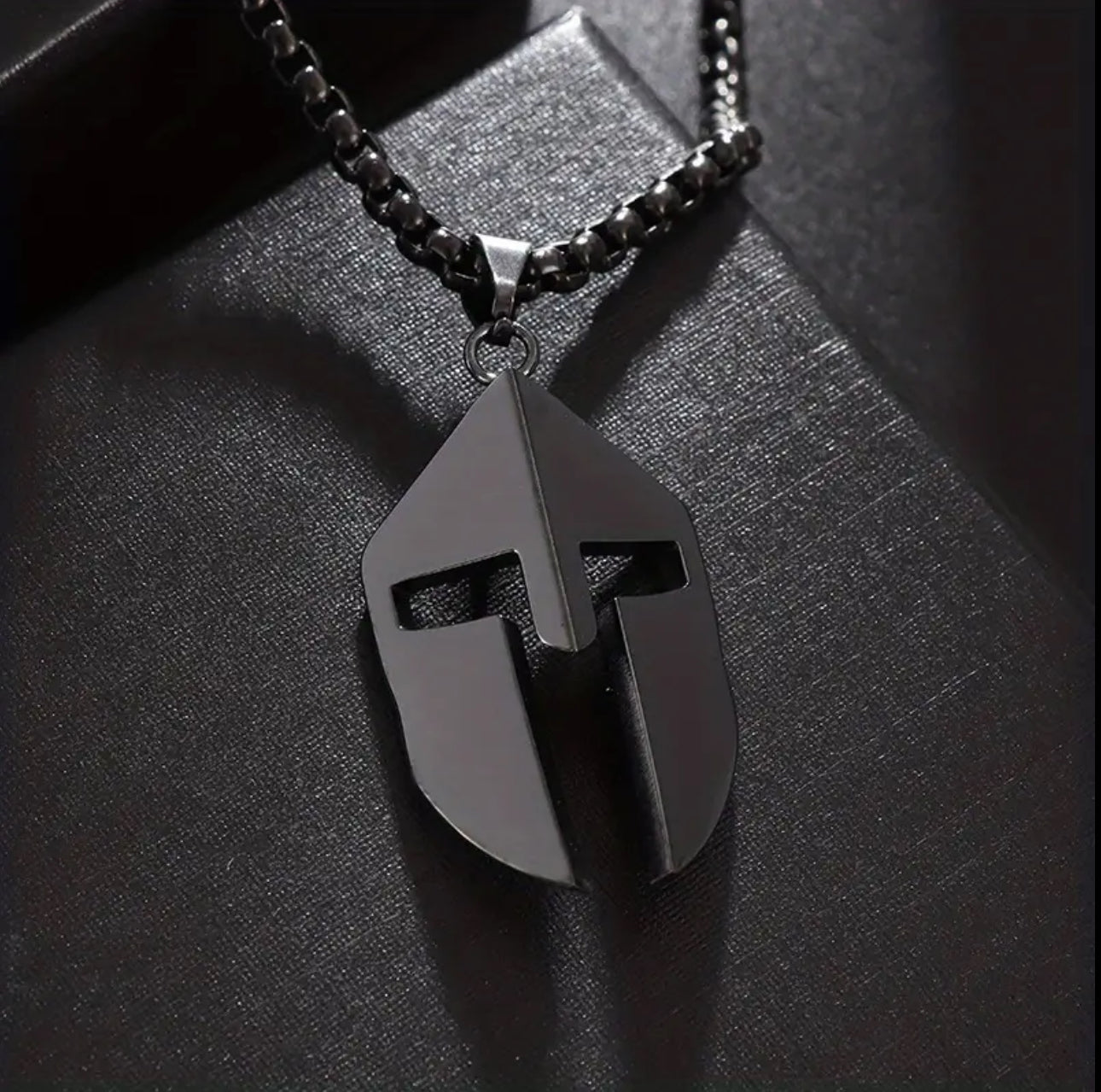 Spartan pendant