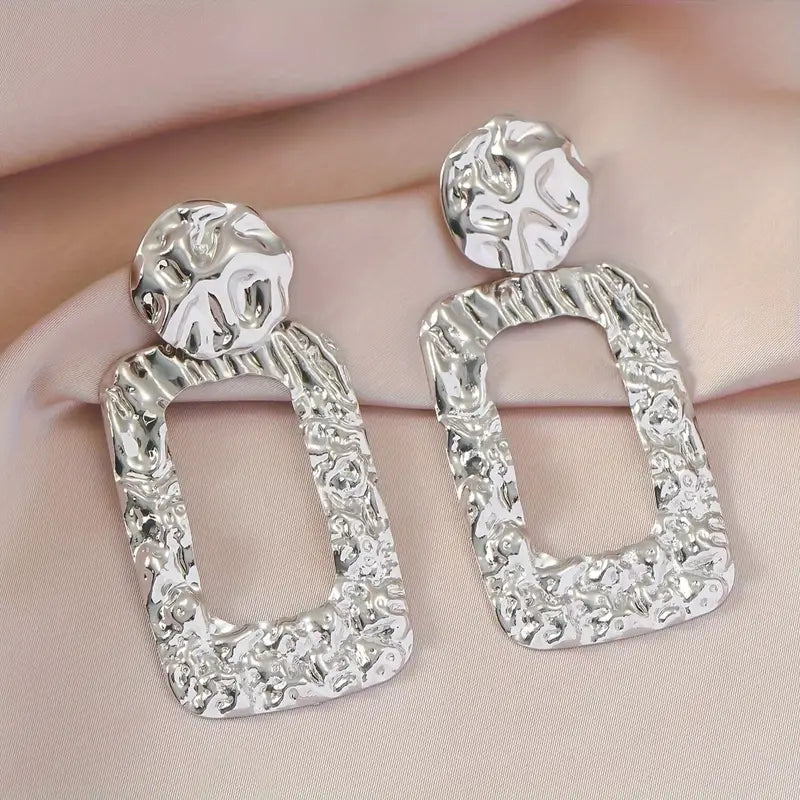 Pair of Large Square Metal Hammer Pattern Effect Earrings for Women
