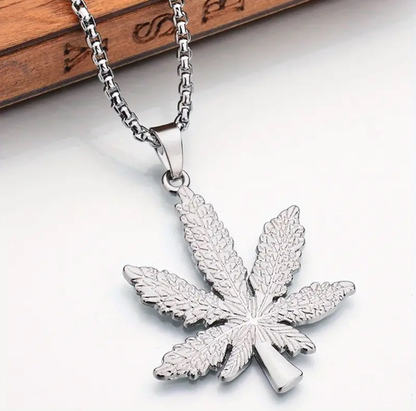 Weed Pendant