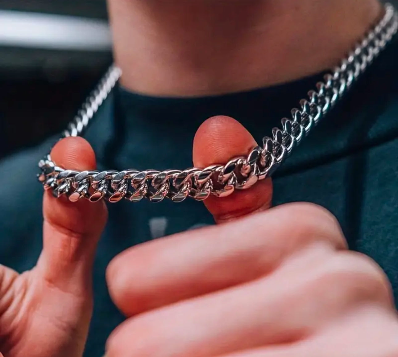 Sleek Stainless Steel Cubin Link Chain Necklace